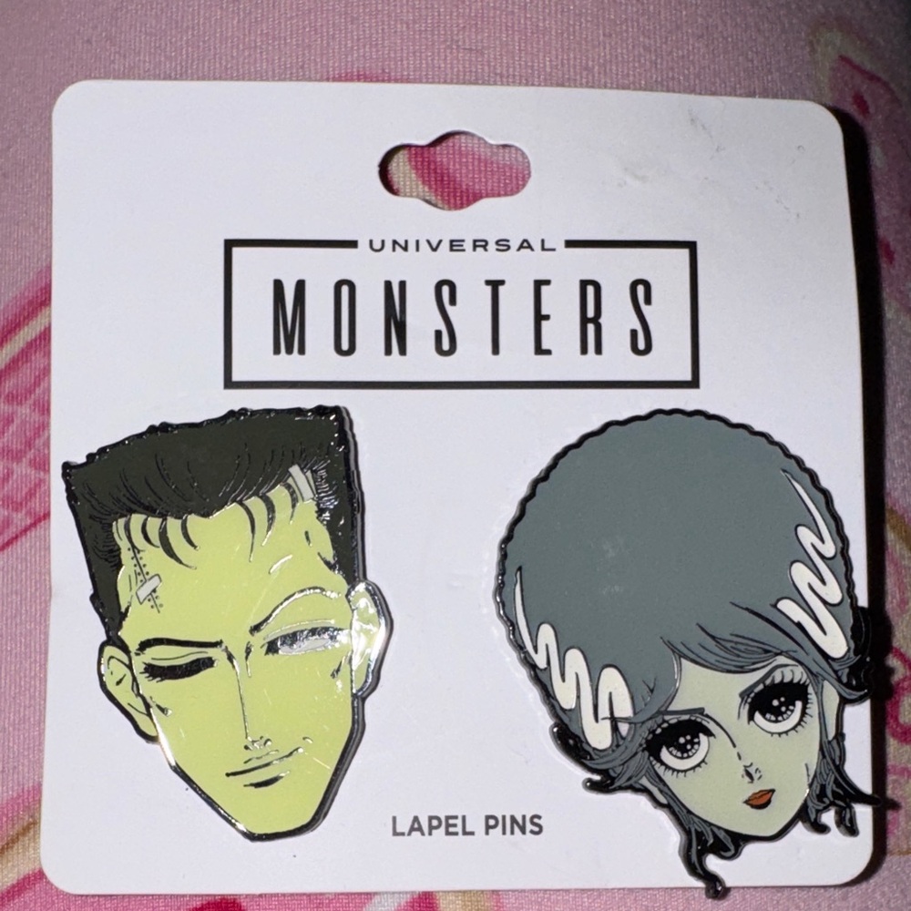 Universal Monsters Green and Gray Brooch Set